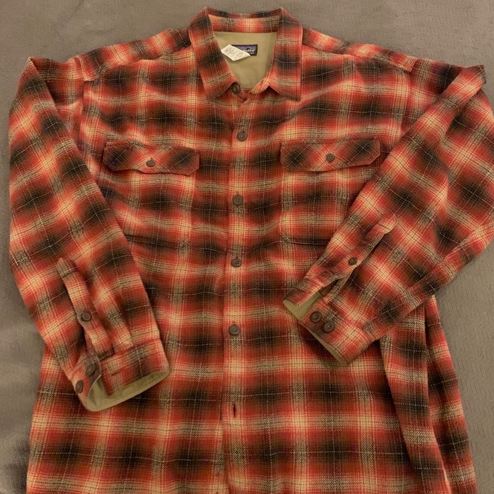 Men’s Patagonia LS Flannel Shirt - Large